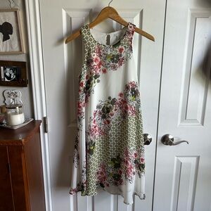 C Est 1946 floral spring sleeveless flowy white shift dress